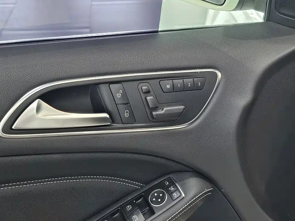 Mercedes-Benz B-Class — миниатюра 10