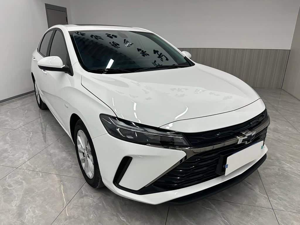 Chevrolet Monza 1.5 л 2022 г. Белый, пробег 25000 км