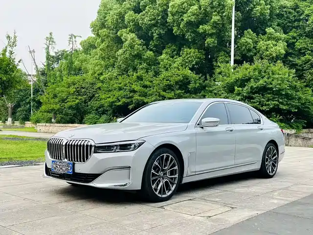 BMW 7-Series 2016 750 Li x Drive — фото 1