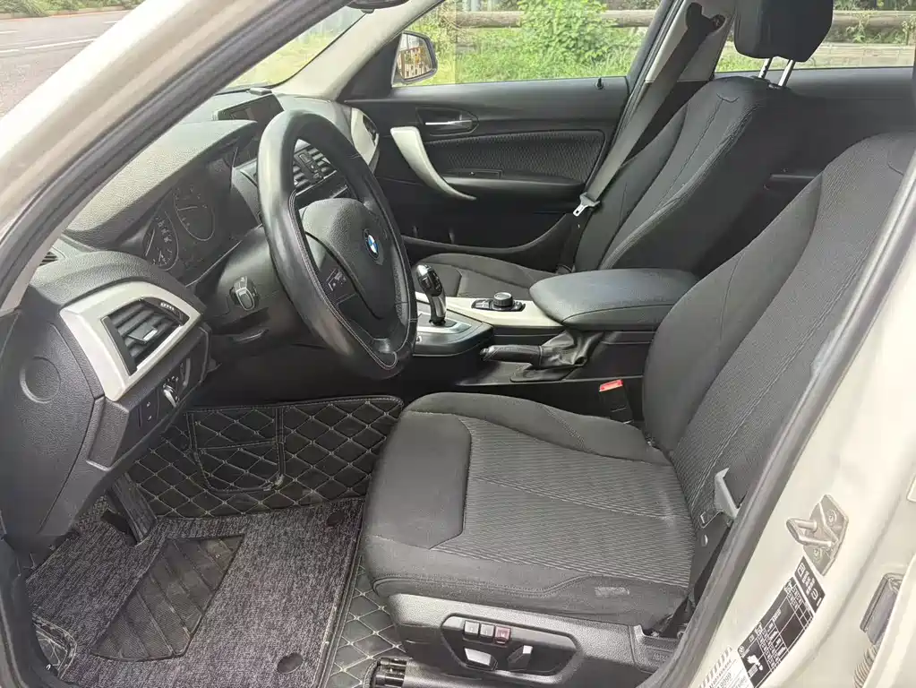 BMW 1 Series (Import) — миниатюра 7