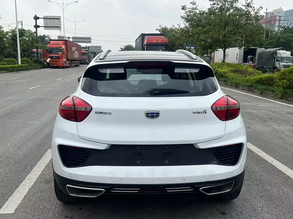 Geely Emgrand GS — миниатюра 6