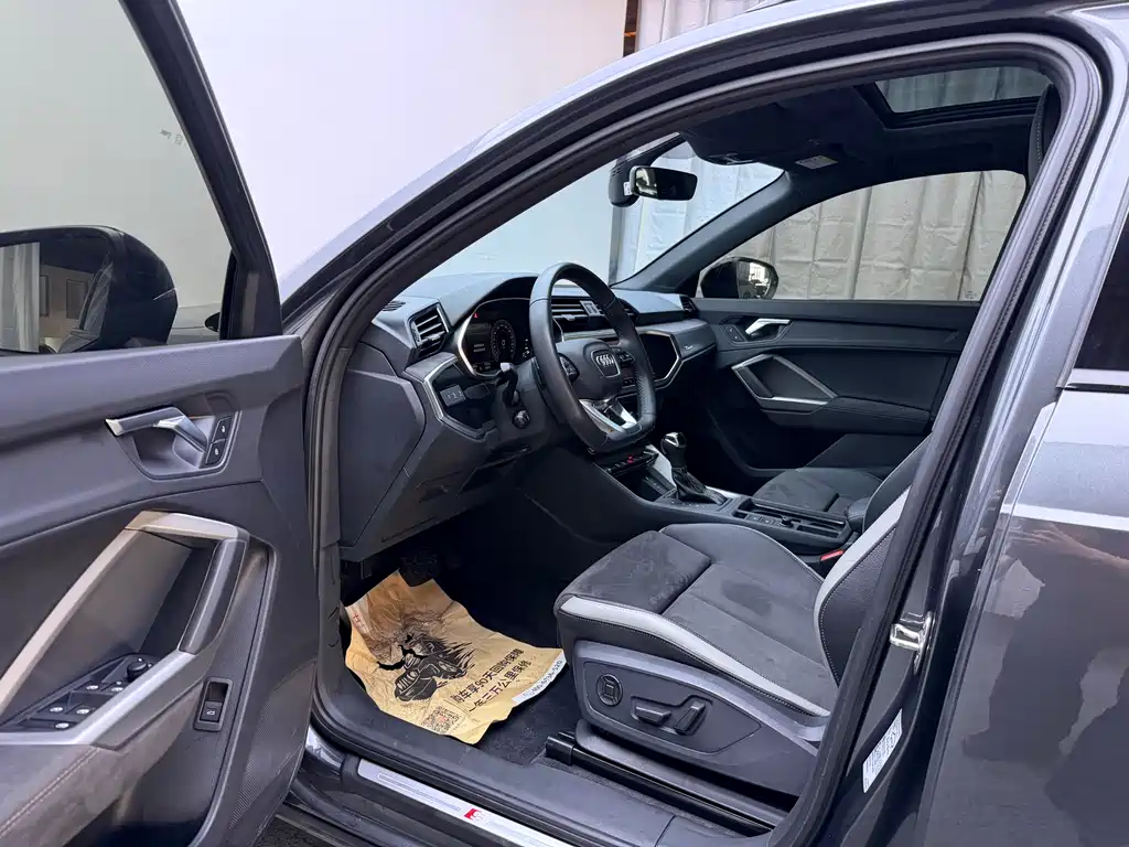 Audi Q3 2022 35 TFSI Fashion