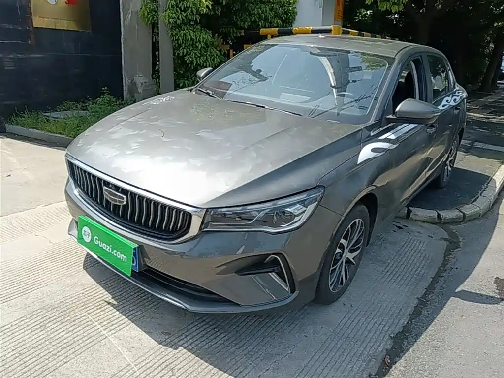 Geely Emgrand 2023