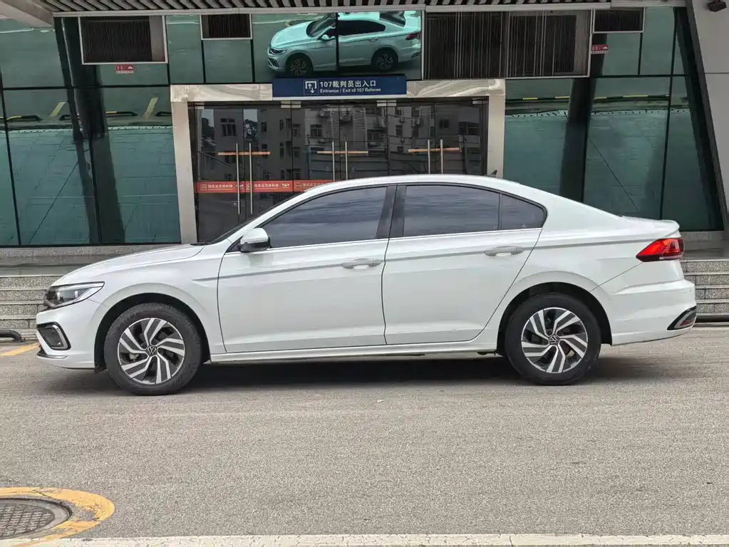 Volkswagen Bora — миниатюра 5