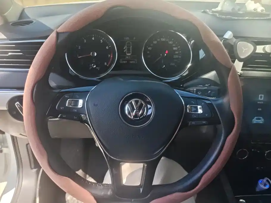 Volkswagen Sagitar — миниатюра 15
