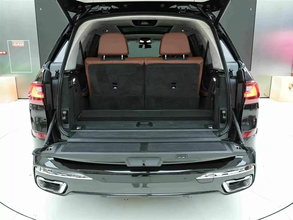 BMW X7 — миниатюра 25