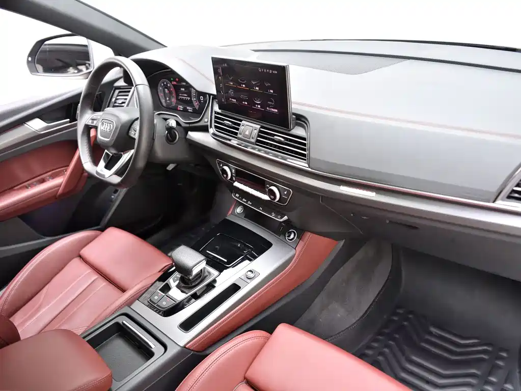 Audi Q5L 2025 45 40 TFSI Luxury