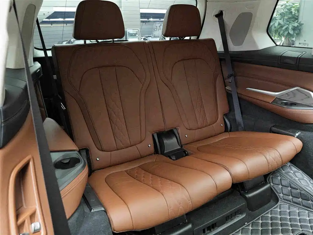 BMW X7 — миниатюра 14