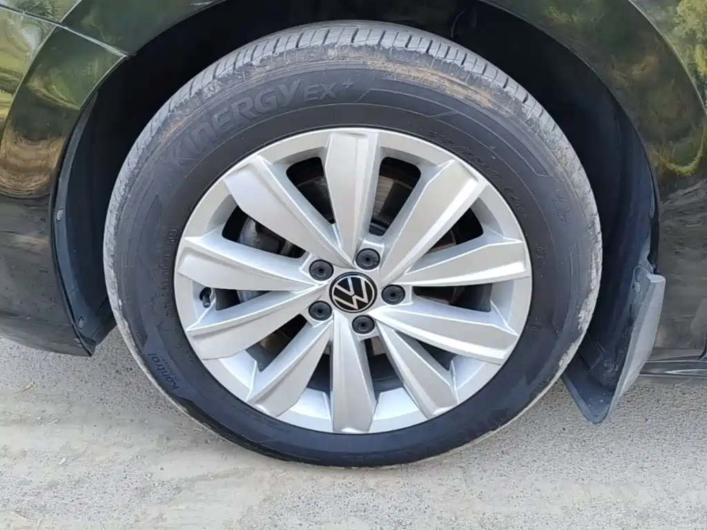 Volkswagen Passat — миниатюра 23