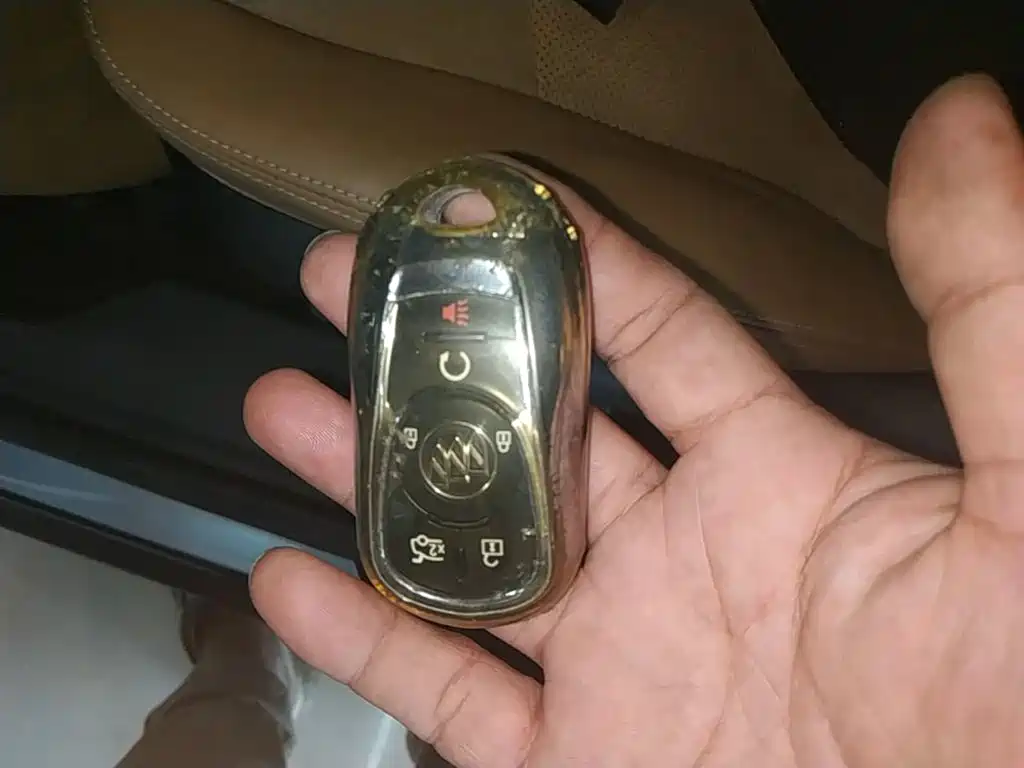 Buick LaCrosse — миниатюра 9