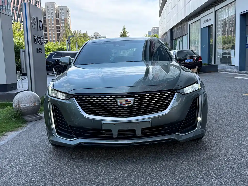 Cadillac CT5 — миниатюра 2