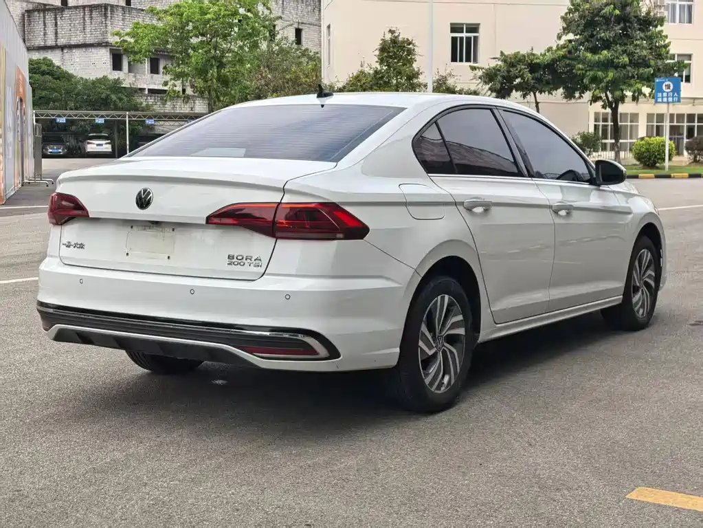 Volkswagen Bora — миниатюра 4