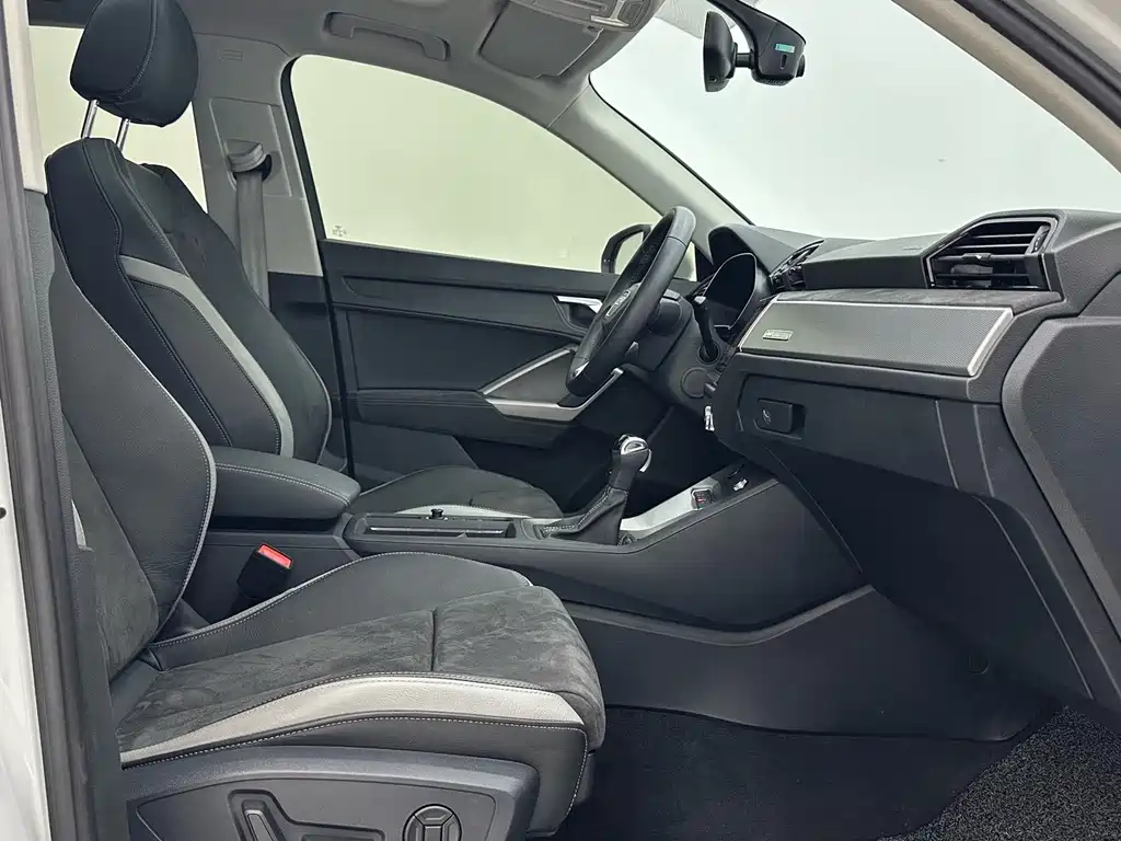 Audi Q3 — миниатюра 9