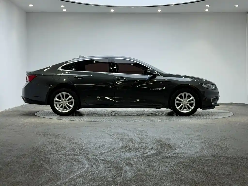 Chevrolet Malibu XL — миниатюра 6