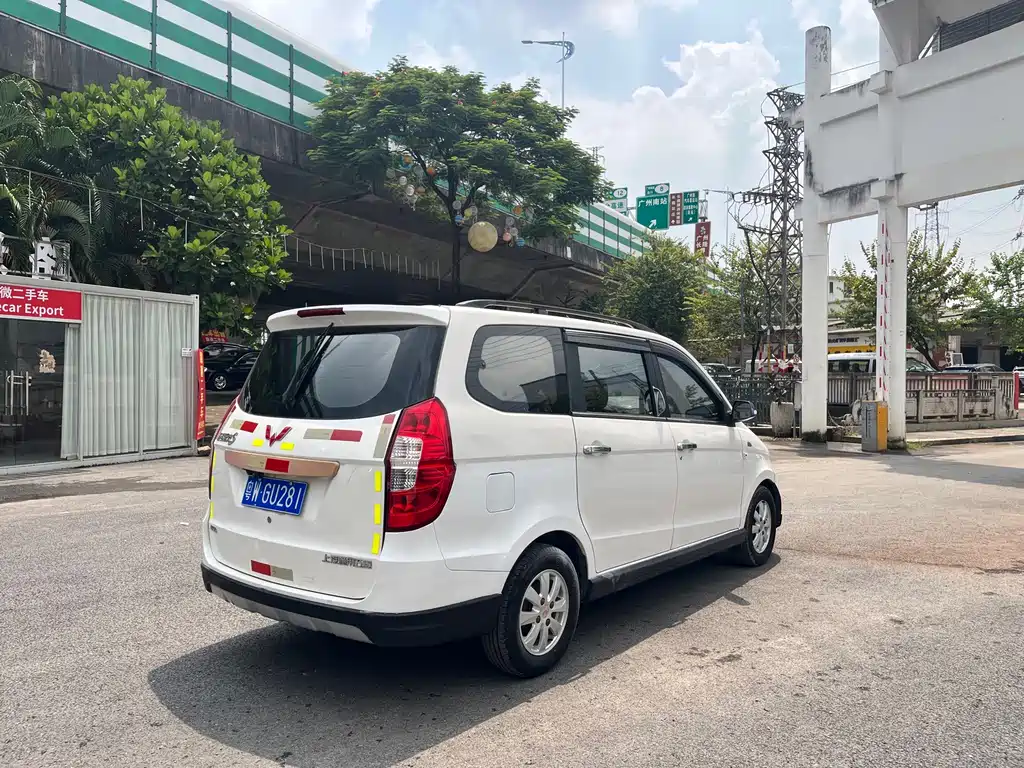 Wuling Hongguang — миниатюра 5