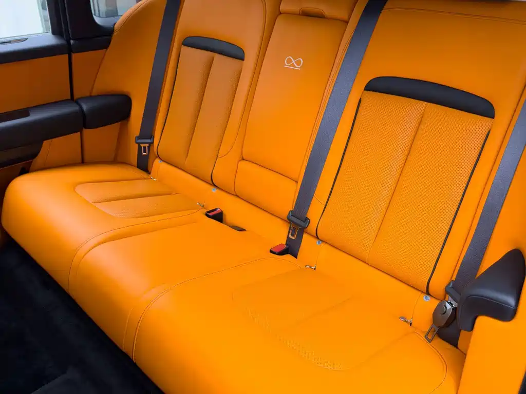 Rolls-Royce Cullinan — миниатюра 38