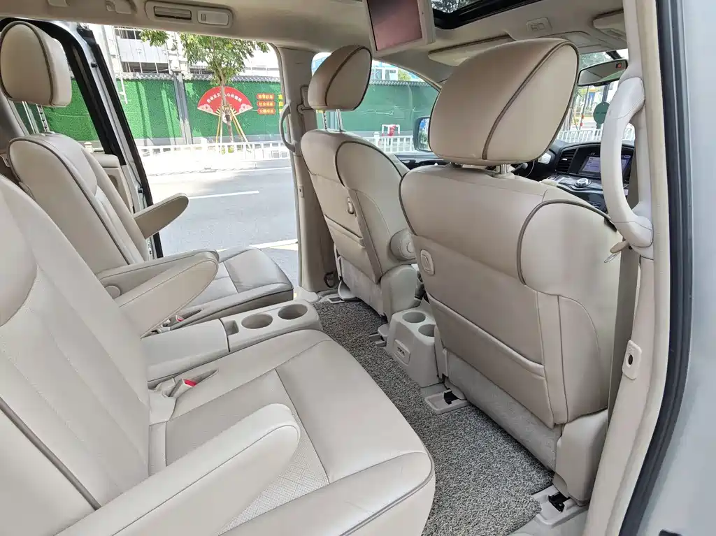 Nissan Quest — миниатюра 20