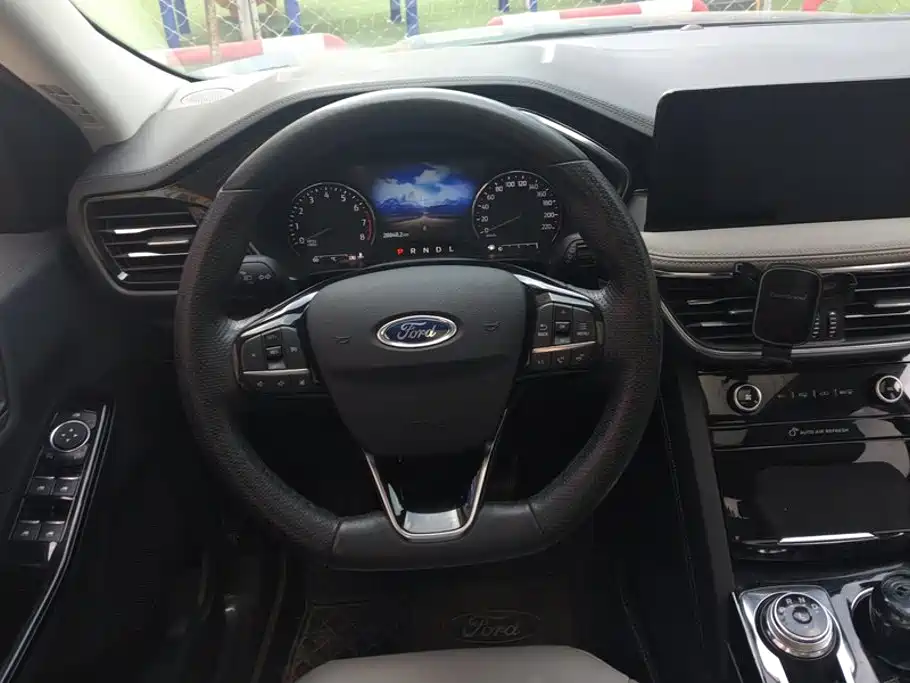 Ford Escape — миниатюра 15