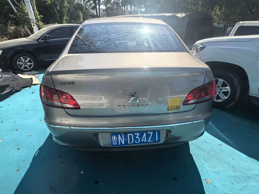 Peugeot 408 — миниатюра 6