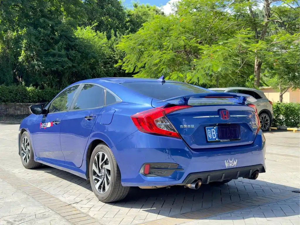 Honda Civic — миниатюра 4