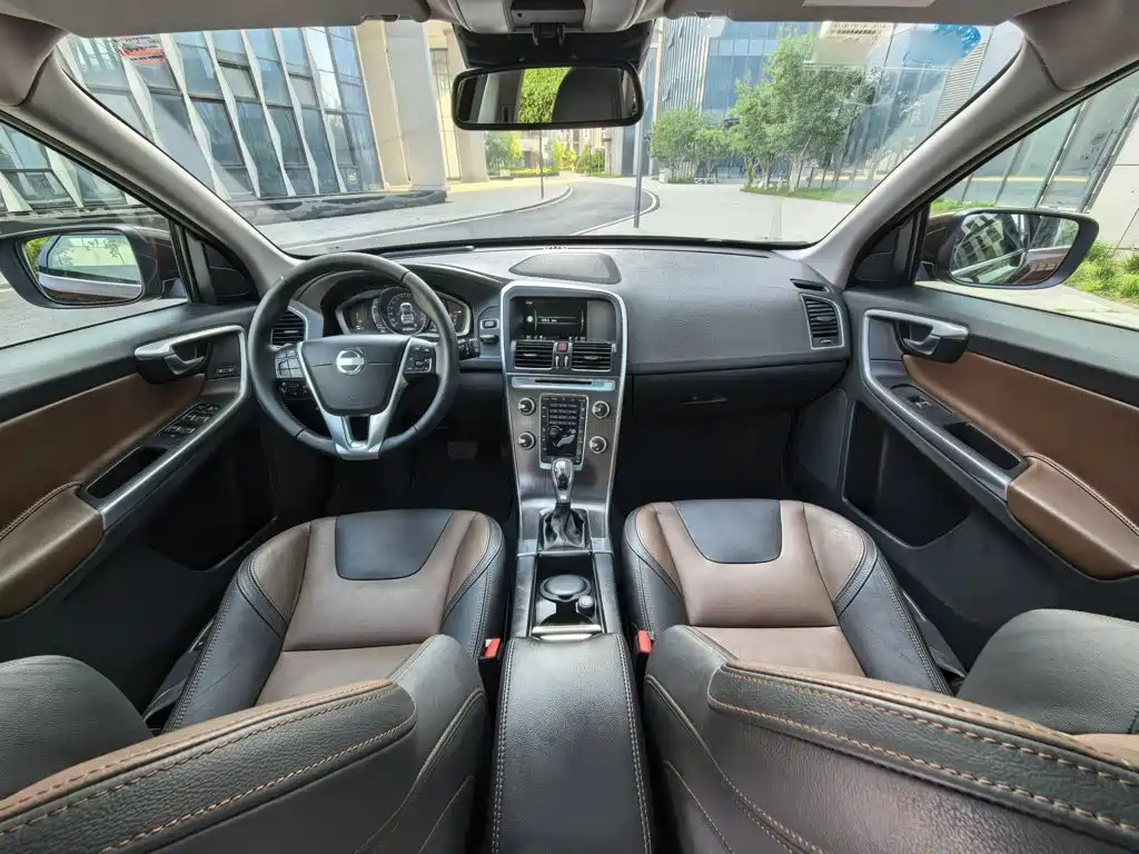 Volvo XC60 — миниатюра 10