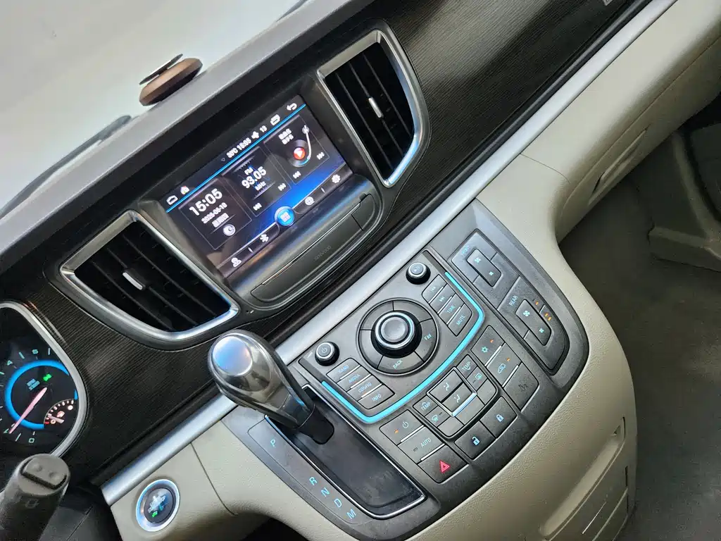 Buick GL8 2013 2.4L CT Luxury Comfort