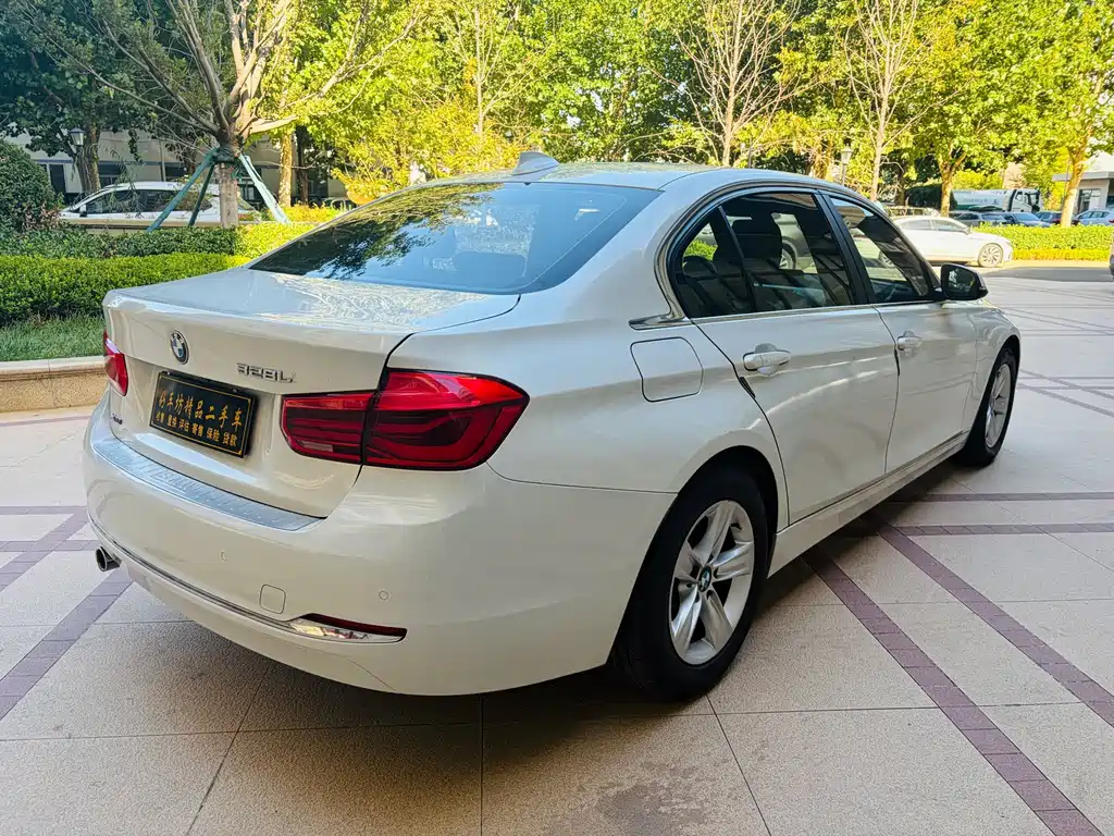 BMW 3 Series — миниатюра 6