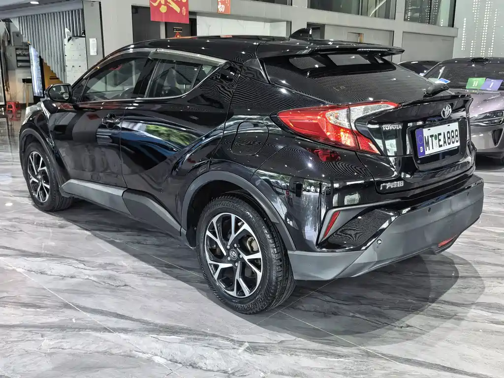 Toyota C-HR — миниатюра 19