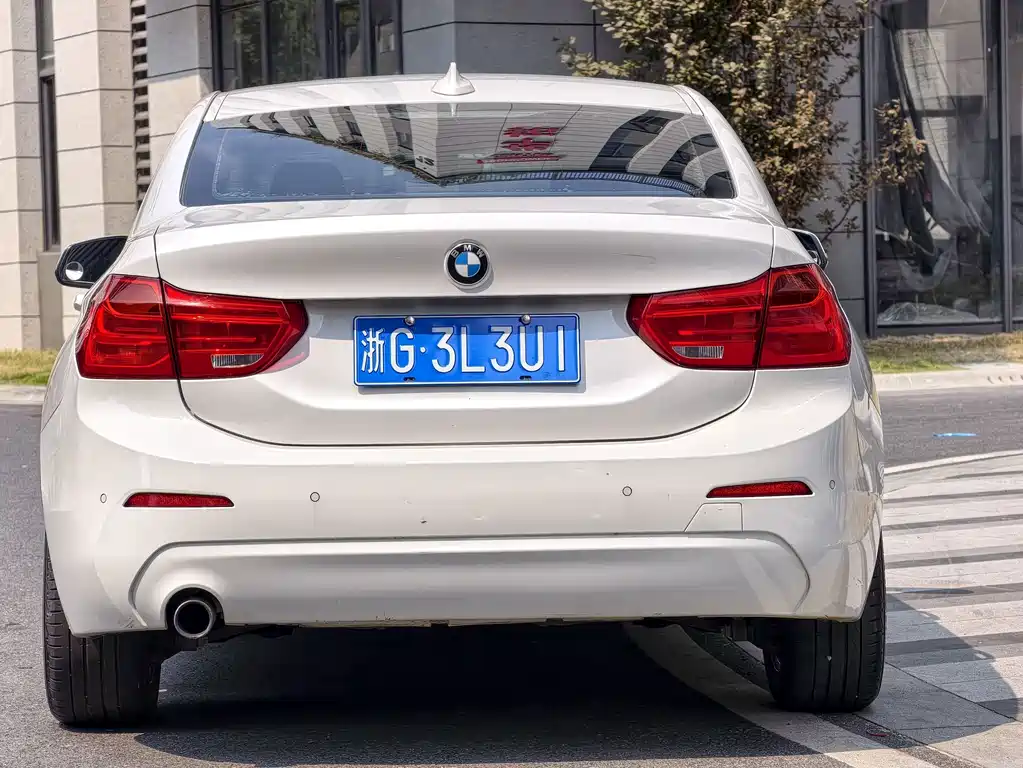 BMW 1 Series — миниатюра 11