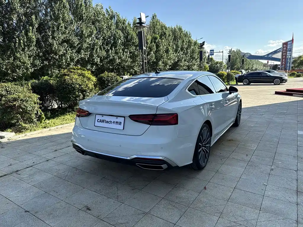 Audi A5 (Import) — миниатюра 8