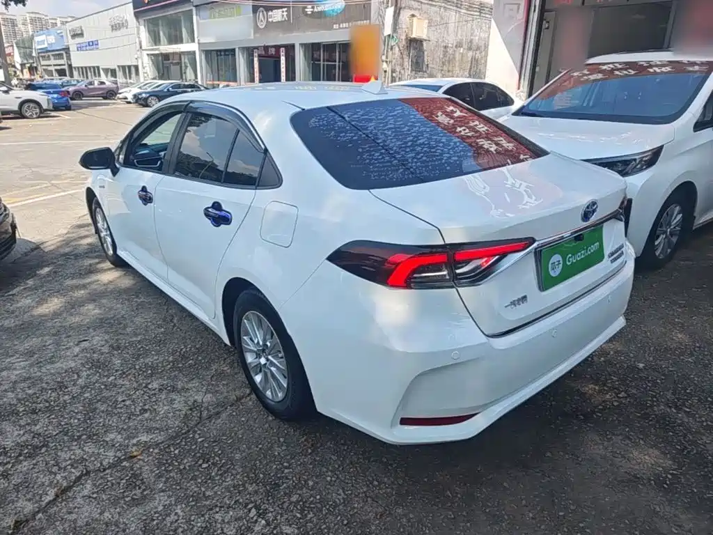 Toyota Corolla — миниатюра 5