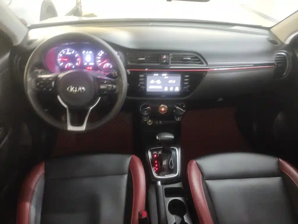 Kia KX Cross — миниатюра 10