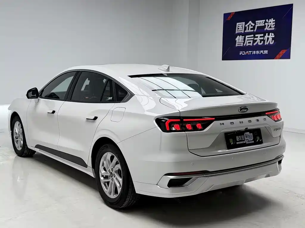 Ford Mondeo — миниатюра 6