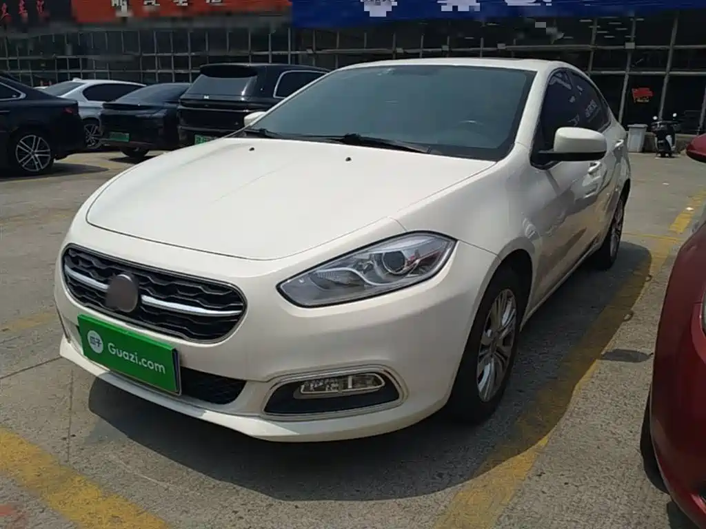 Fiat Viaggio 2015