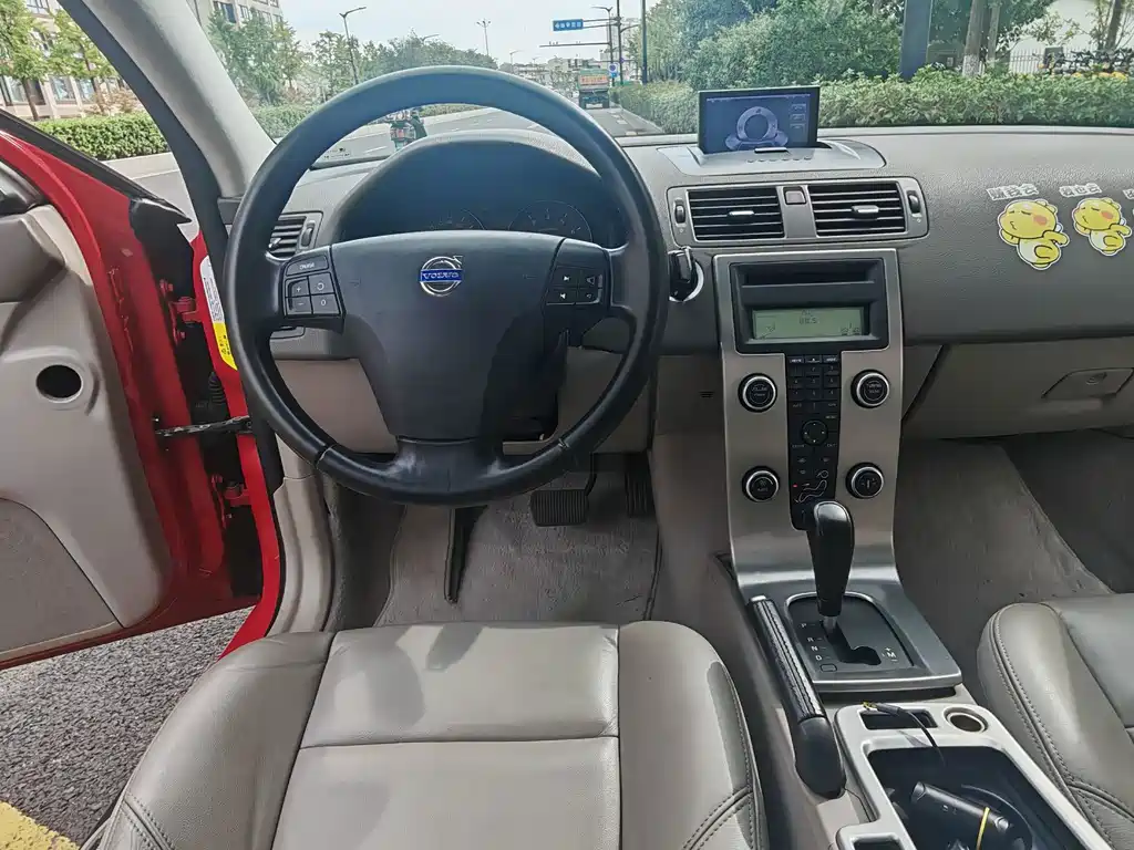 Volvo S40 — миниатюра 9