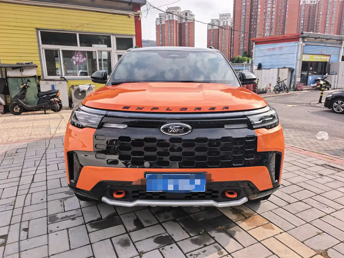 Ford Explorer 2024 Yellow/orange из Китая