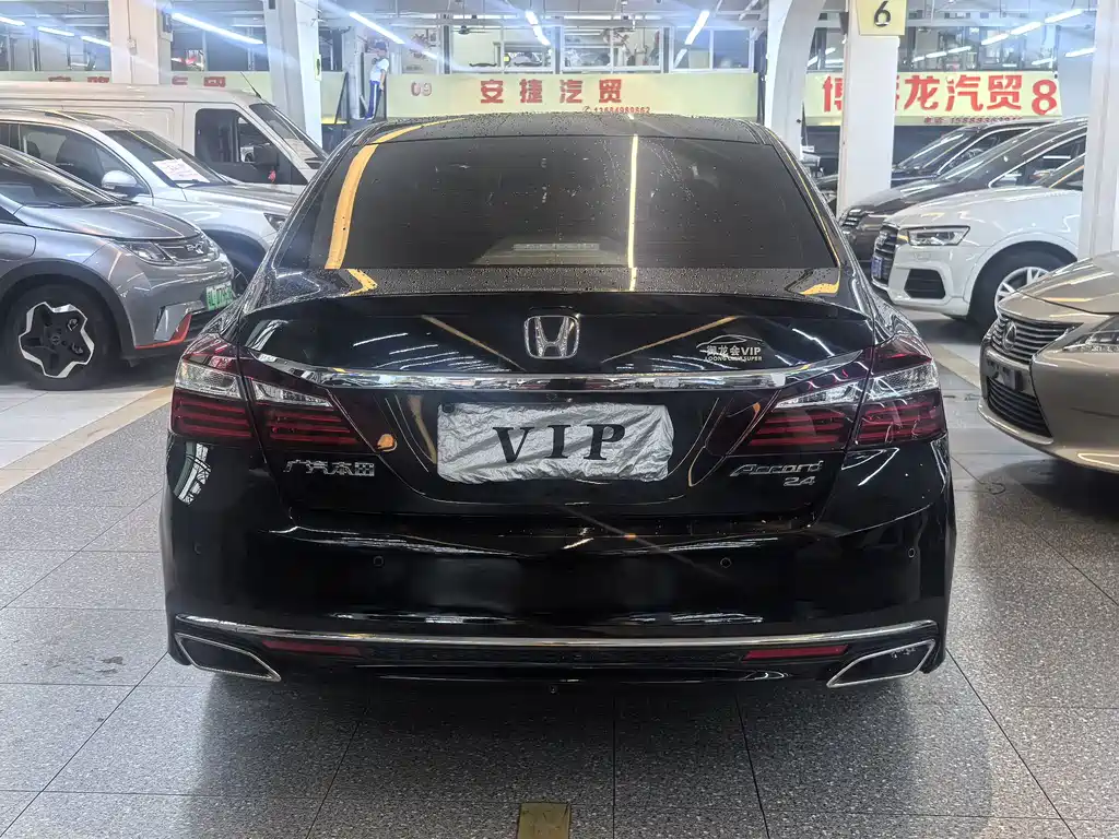 Honda Accord — миниатюра 9