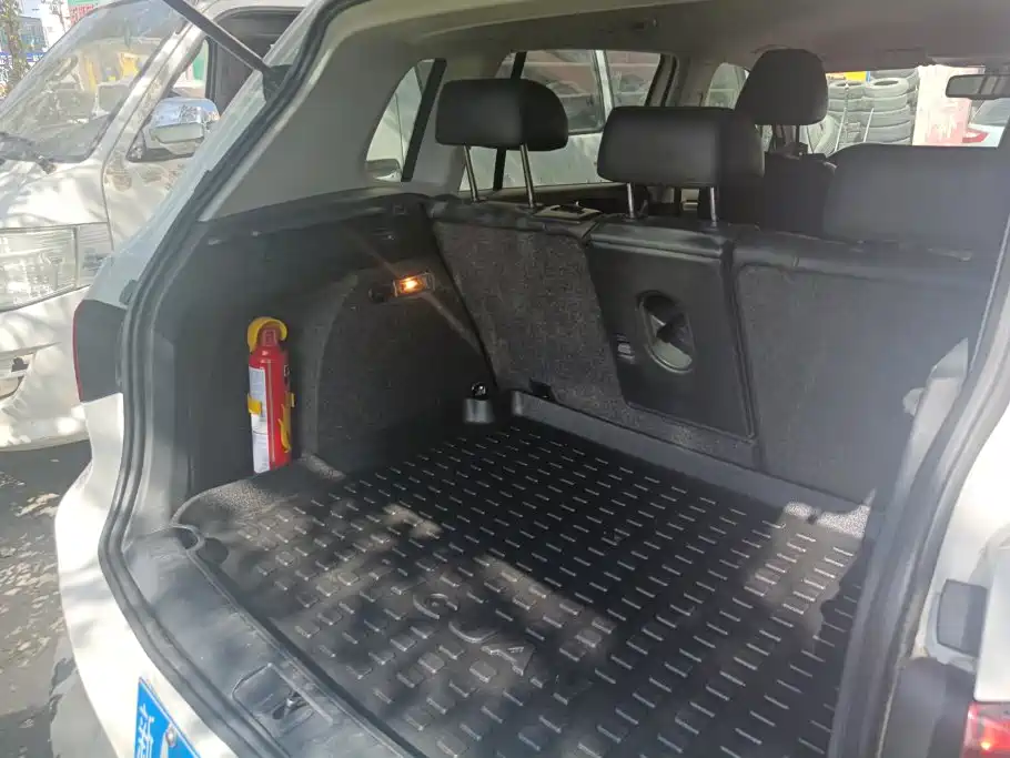 Volkswagen Tiguan — миниатюра 4