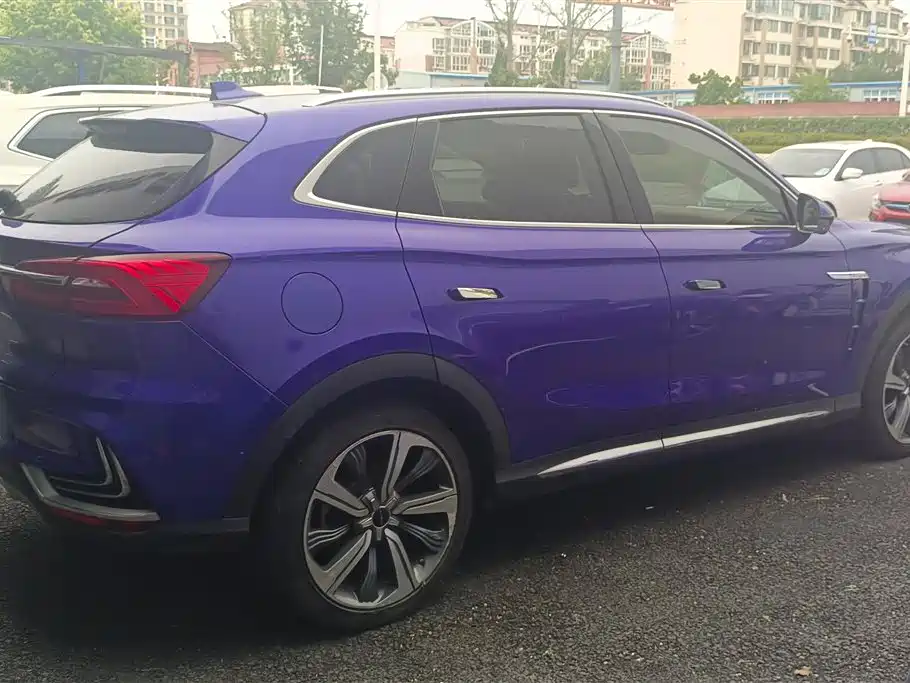 Roewe MARVEL X — миниатюра 3