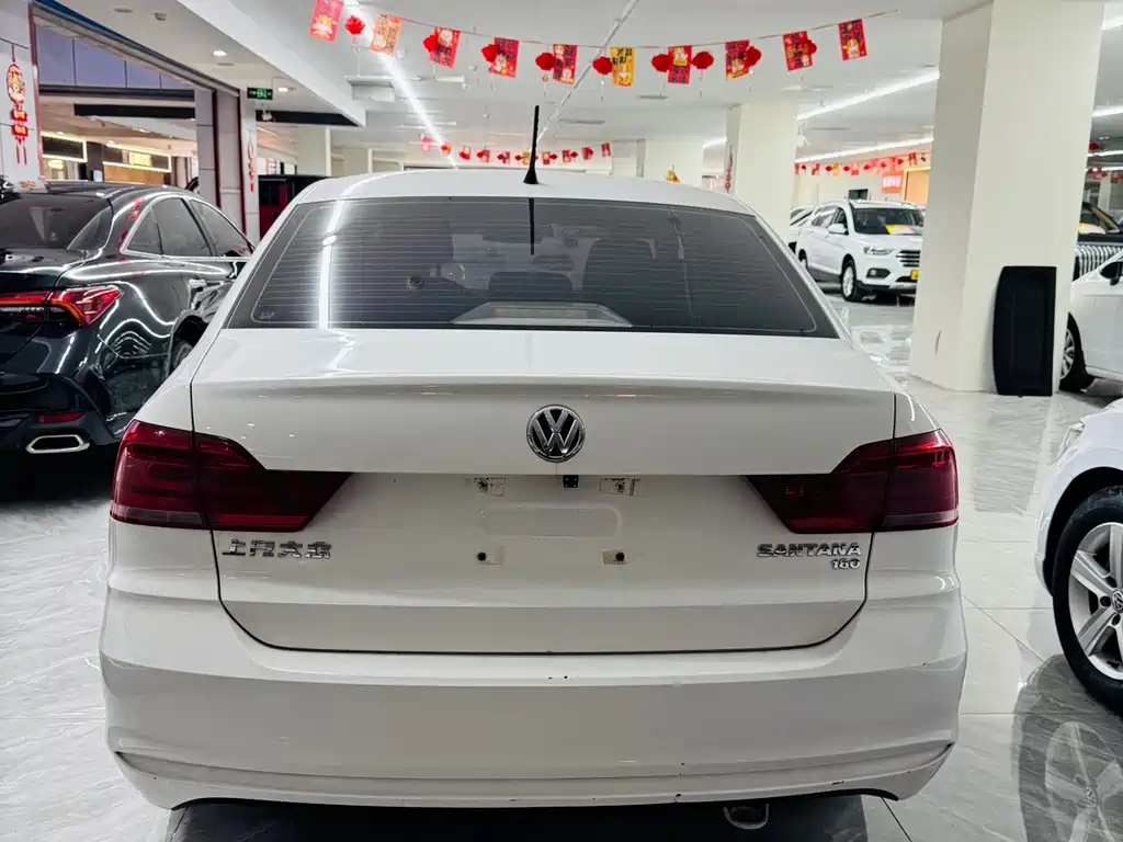 Volkswagen Santana — миниатюра 5
