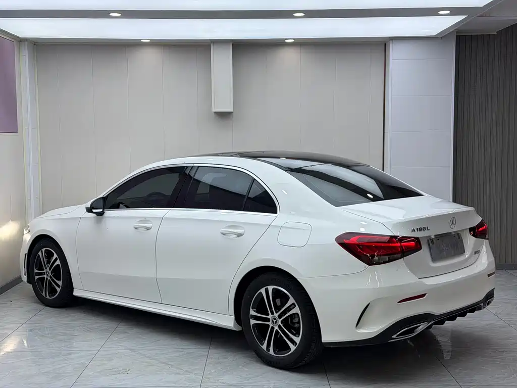 Mercedes-Benz A-Class — миниатюра 6