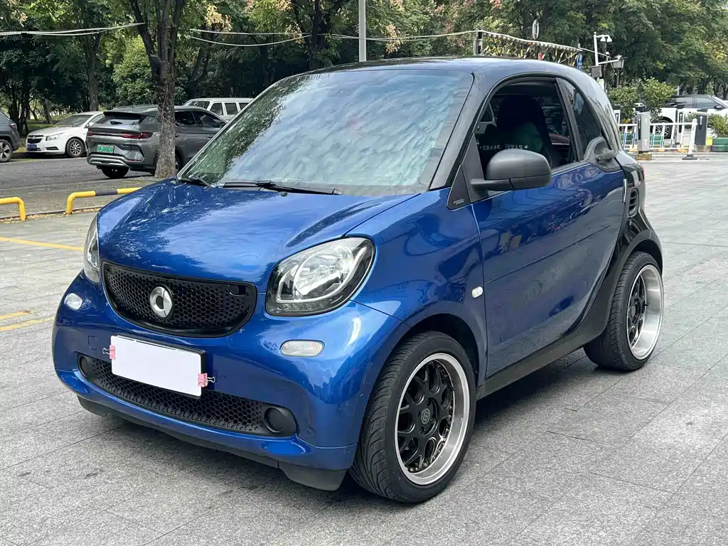 smart Smart Fortwo — миниатюра 3