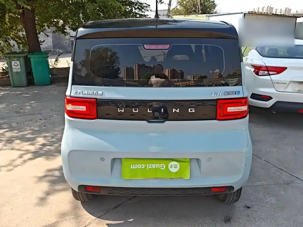 Wuling MINIEV — миниатюра 6