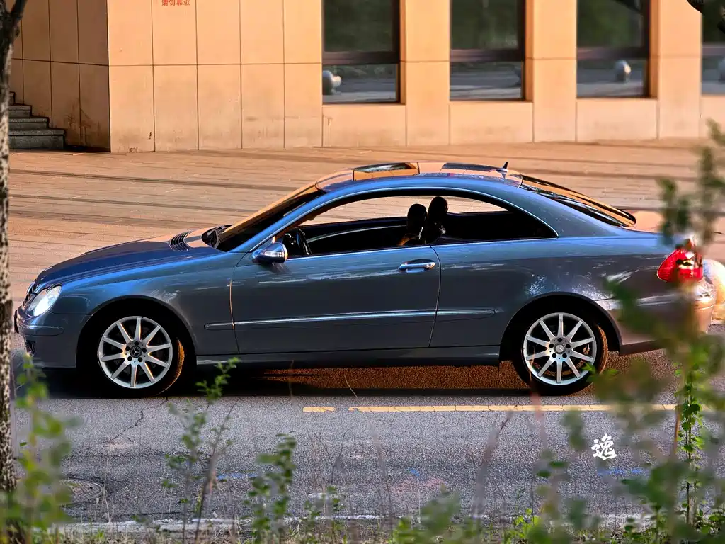 Mercedes-Benz CLK-Class — миниатюра 3
