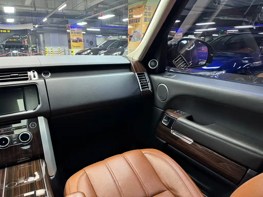 Land Rover Range Rover — миниатюра 29