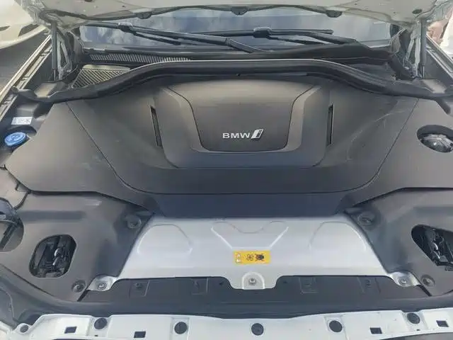 BMW iX3 — миниатюра 7