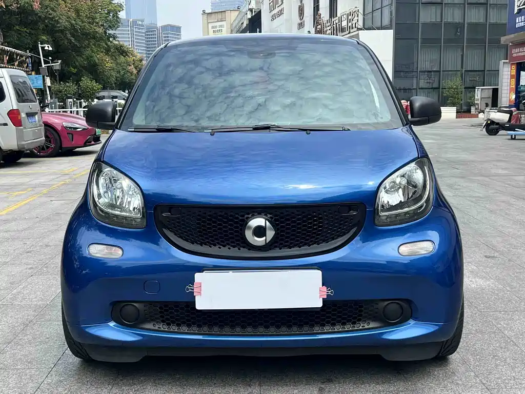 smart Smart Fortwo — миниатюра 2