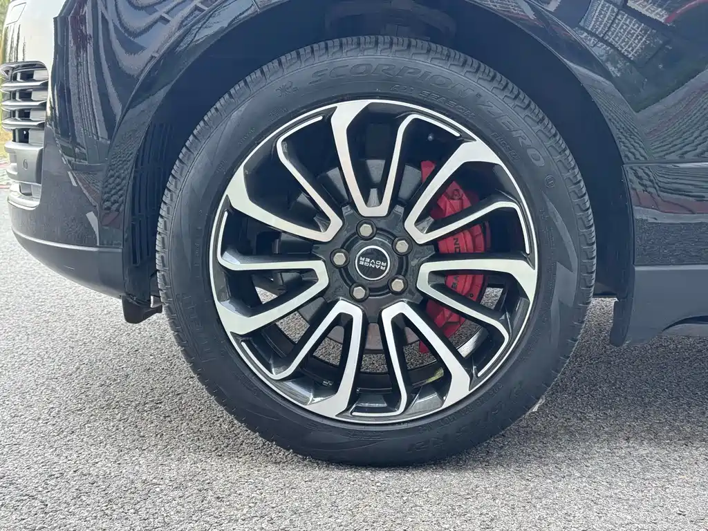 Land Rover Range Rover — миниатюра 5