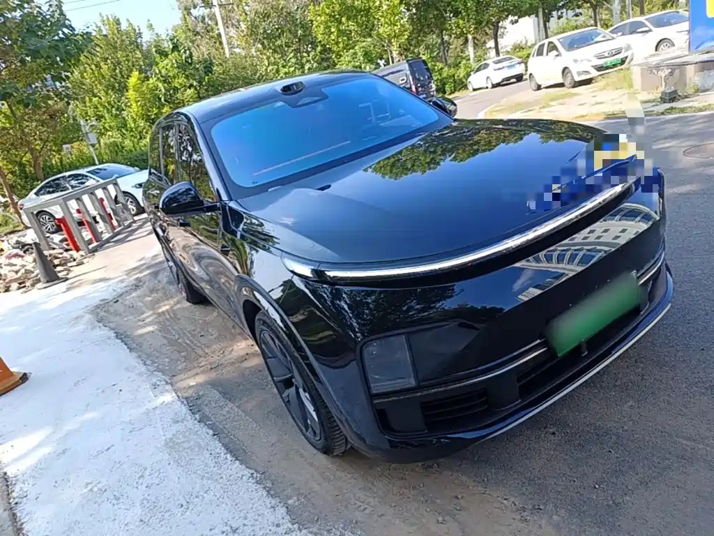 Li Auto Li L8 — миниатюра 4