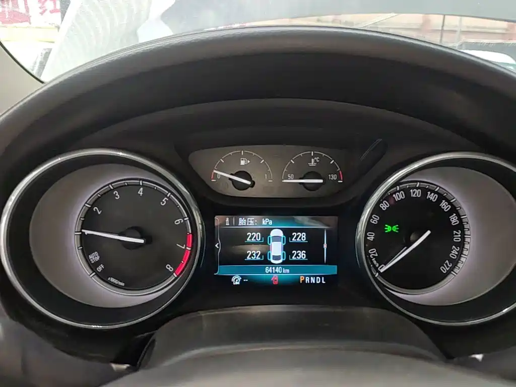 Buick Verano — миниатюра 12